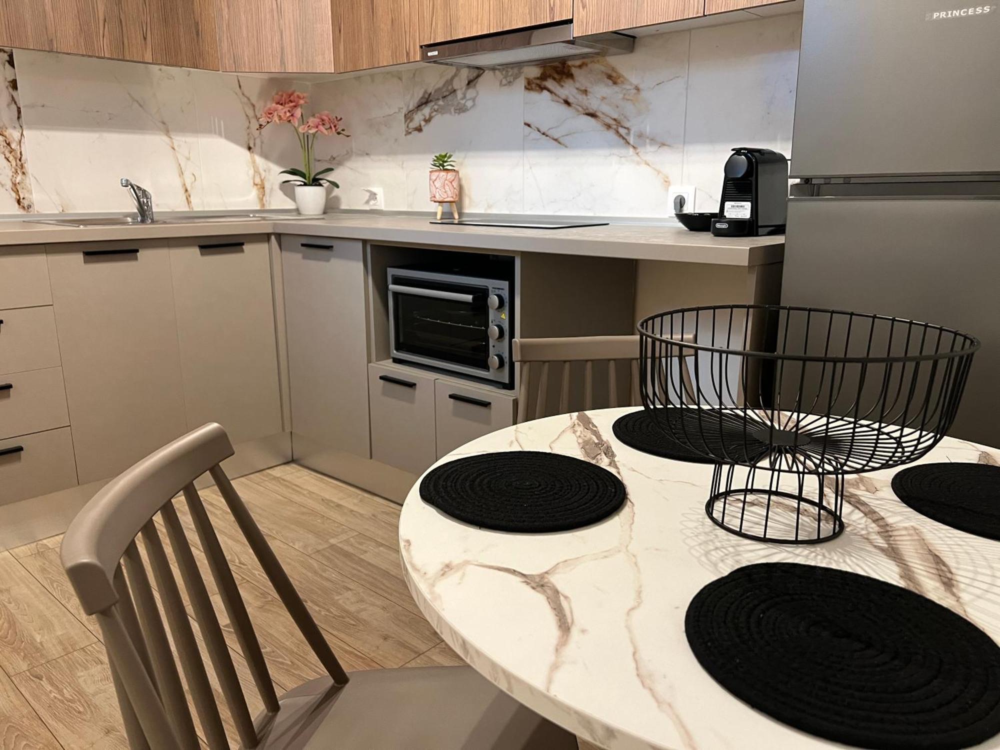 Oasis 1 By Gg Alexandroupoli